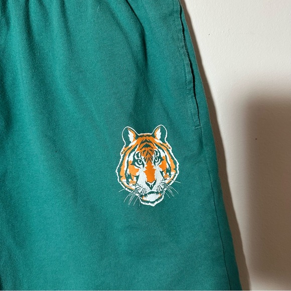 Stranger Things Green Women's Shorts with Hawkins High School Tiger Size Medium - Picture 3 of 4